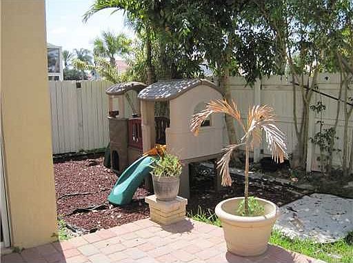 3rd image of 18070 SW 11th Ct