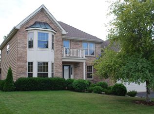 922 Barclay Ct, Batavia, IL 60510