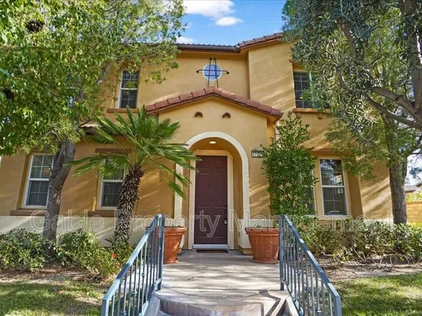 27210 Valderrama Dr, Valencia, CA 91381