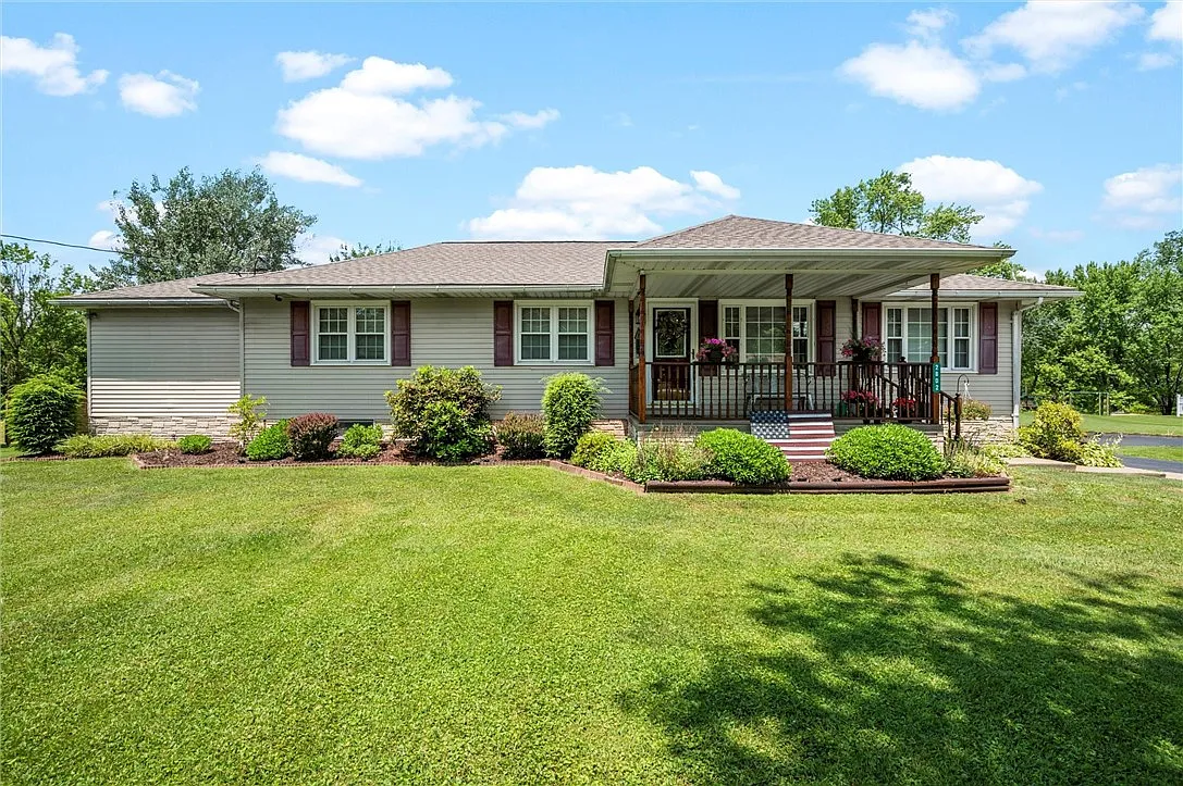 2802 Mercer West Middlesex Rd photo 1
