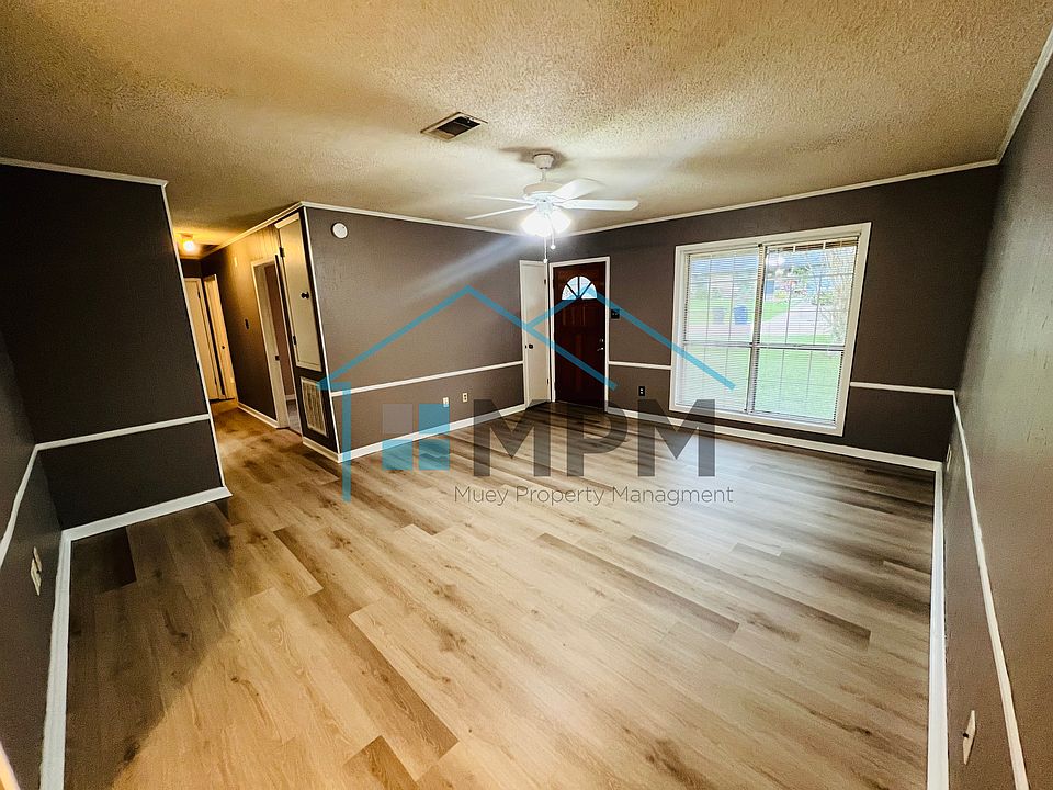 1st image of 105 Hilltop Dr