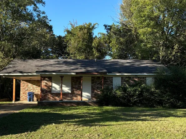 5682 Caroline Dr, Horn Lake, MS 38637