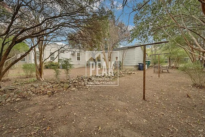 4437 Donnelly Ave — Photo 21