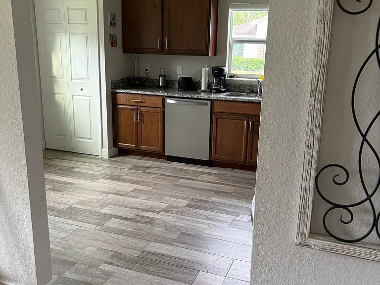 132 Crossing Dr — Photo 16