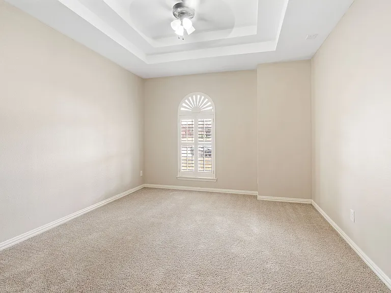 684 Hollow Cir — Photo 19