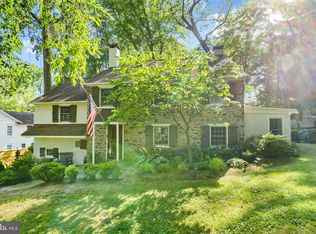 416 Radnor Rd, Wayne, PA 19087