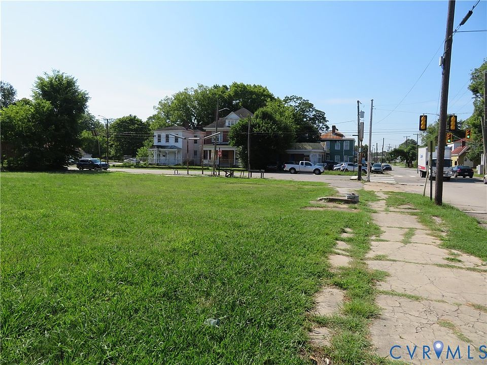 1st image of 717 W Washington St