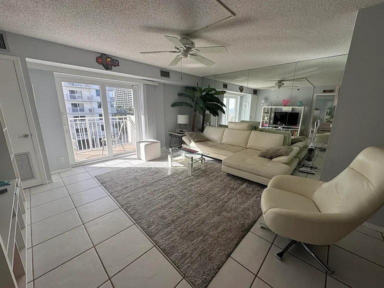 3215 S Ocean Blvd #303 — Photo 8