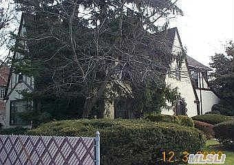 1st image of 391 Oak Ave