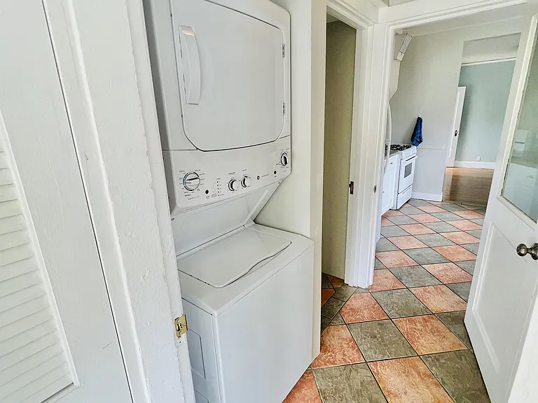 2801 Telegraph Ave — Photo 34