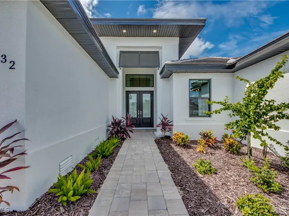 1732 SE 40th Terrace Cpe, Coral, FL 33904