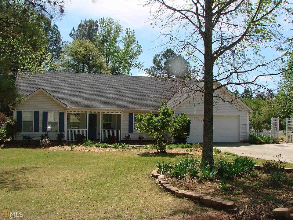 1st image of 220 Skyland Dr