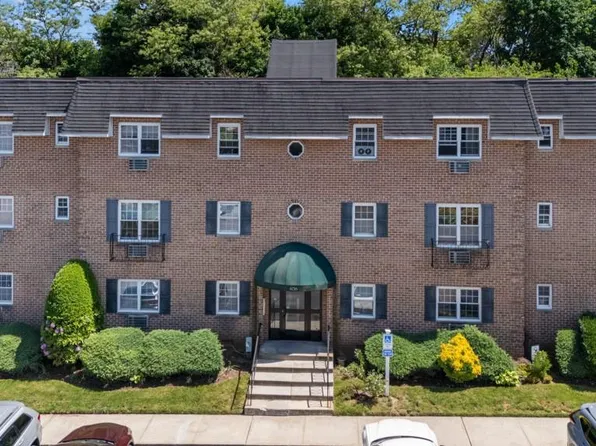 406 Maryland Ave APT 1C, Staten Island, NY 10305