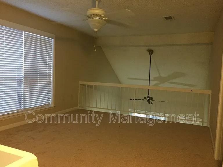 1540 Sharlo Ave — Photo 9
