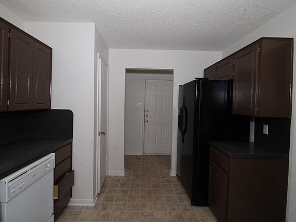 5th image of 4101 Janelle Ct