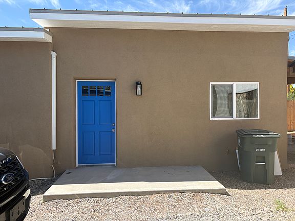3rd image of 1709 Espinacitas St