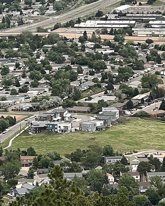 2nd image of 18412 Homestead Cir