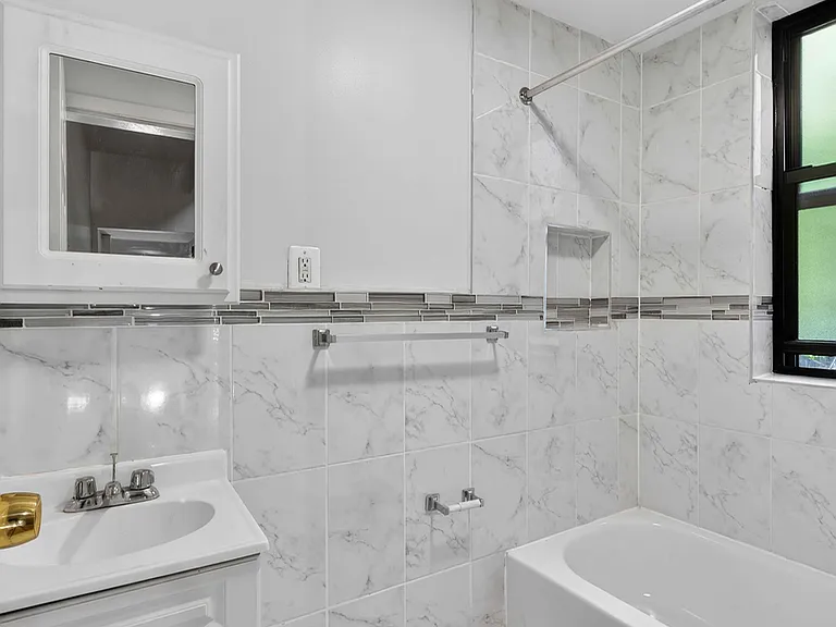 501 Saint Johns Pl #1A — Photo 11