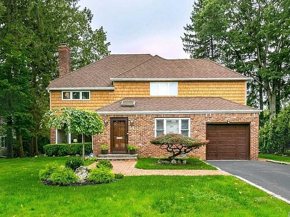2nd image of 59 Circle Ln