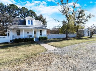 812 N Main St, Gore, OK 74435