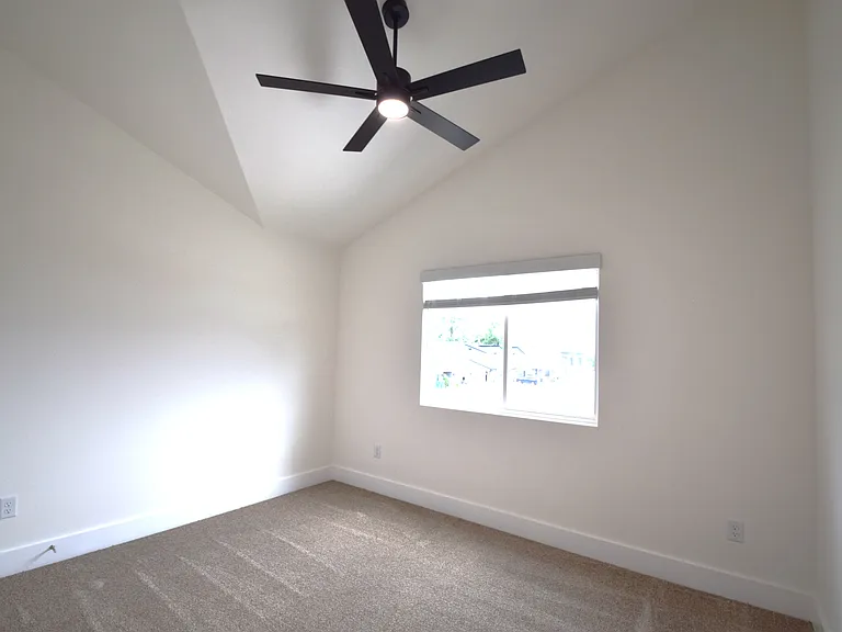 672 Sun Meadow Loop — Photo 13