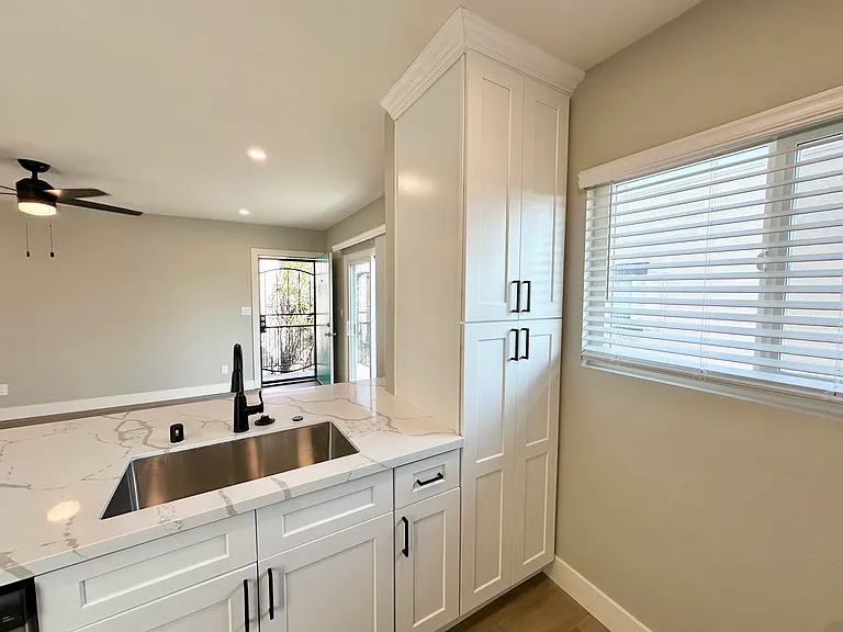 4567 Hawley Blvd #5 — Photo 8