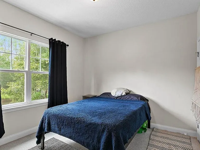 850 Bruen St #A — Photo 11