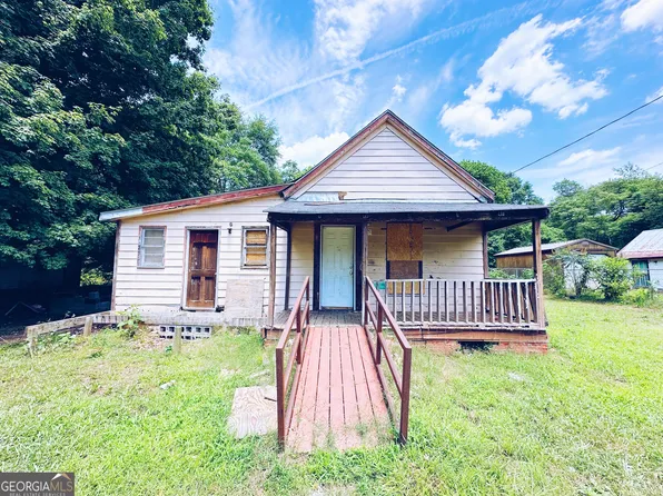 115 Sargent Kennon St, Newnan, GA 30263