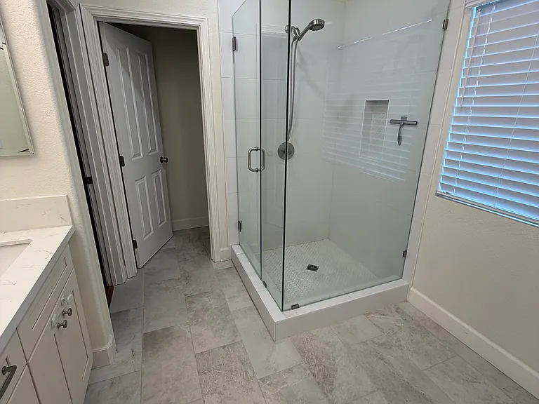 3112 Sumatra St — Photo 4