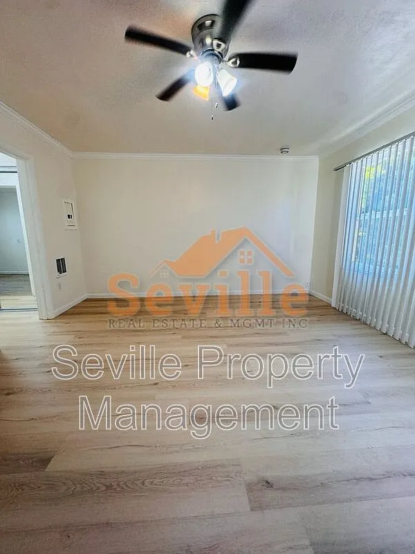 Studio, 1.0 bath, 374 sqft, $1,525 — Photo 2