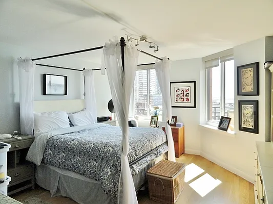 Rented by Battery Park Realty | media 40