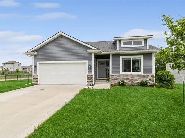 214 Orchard Hills Dr, Norwalk, IA 50211