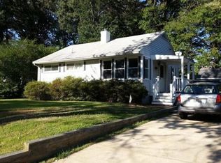 1310 Coral Sea Dr, Rockville, MD 20851