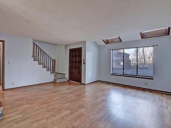 5th image of 1121 Breckenridge Dr #1121