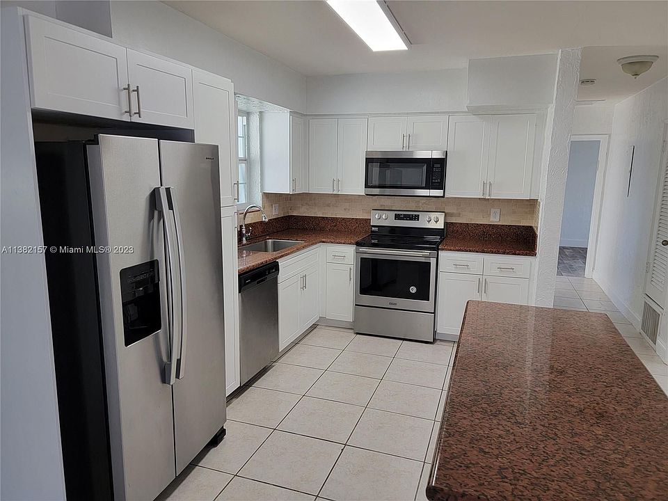 1st image of 20941 NE 25th Ct