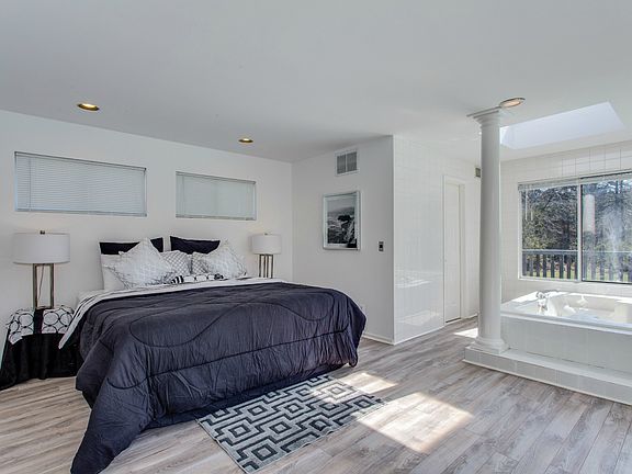 5th image of 32 Lewis Rd