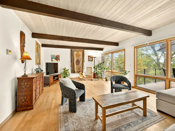 1012 Pinecrest Ter, Ashland, OR 97520