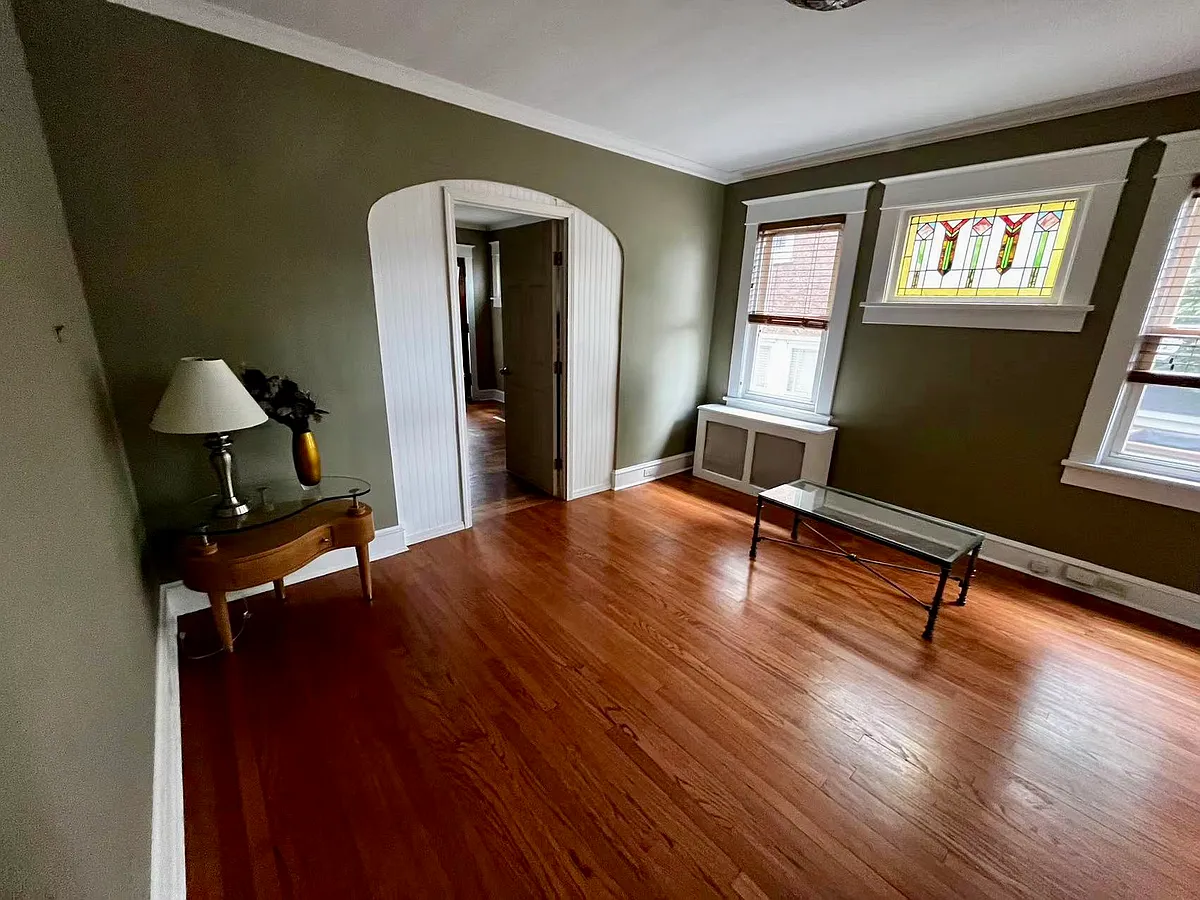Building Photo - 1309 Woodlawn St #1