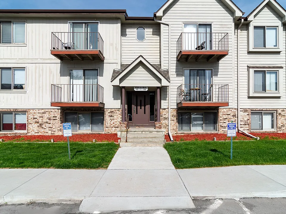 Vista Apartments