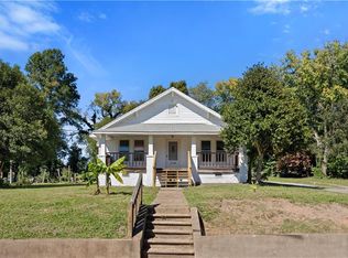 204 Ridgecrest St, Thomasville, NC 27360