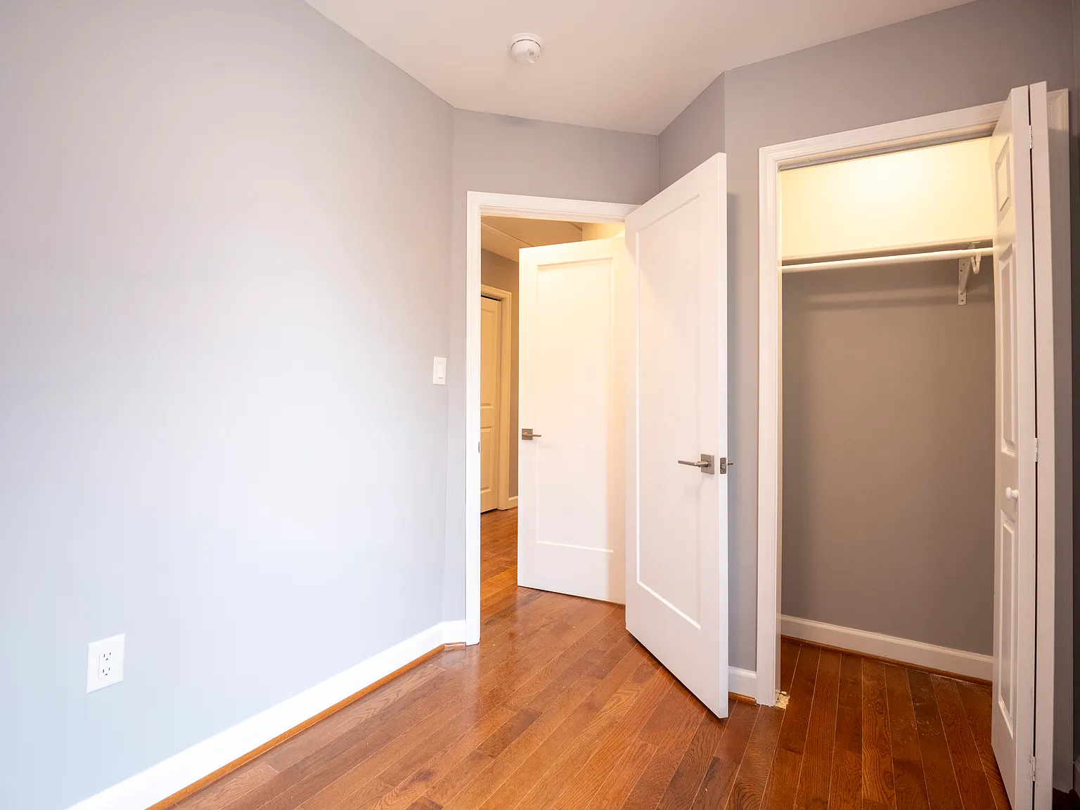 4 bed, 3.5 bath, 1485 sqft, $4,543 — Photo 4