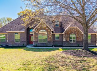 108 Winding Way, Azle, TX 76020
