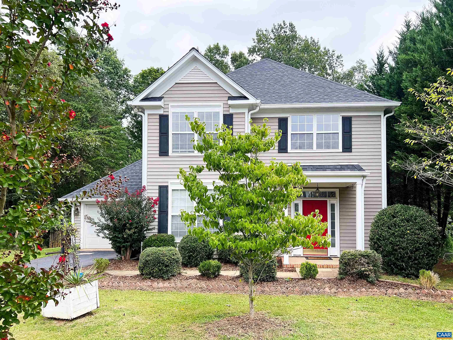 2992 Magnolia Bnd photo 1