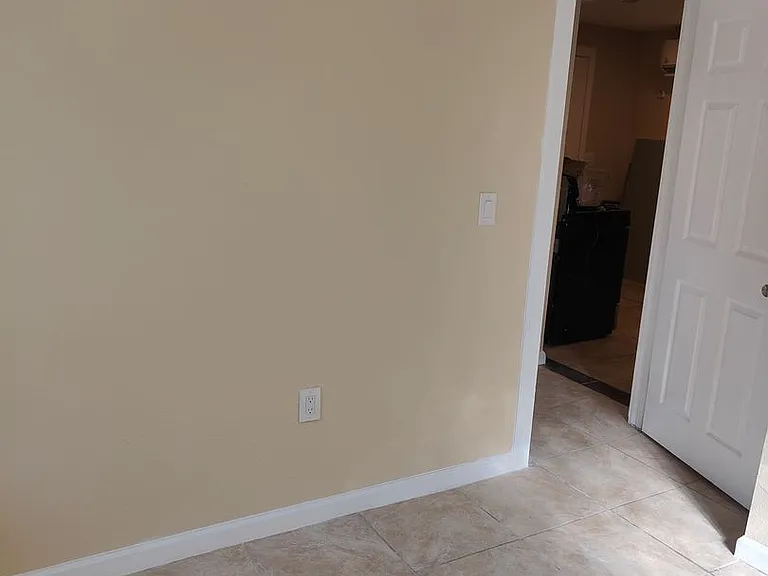 1733 L Ave — Photo 6