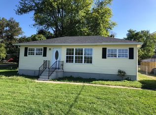 376 Southland Dr, Radcliff, KY 40160