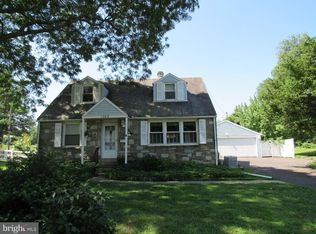 1208 Bergan Rd, Oreland, PA 19075