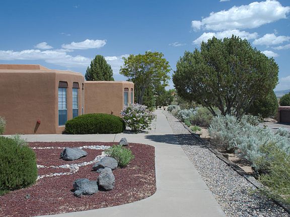 3rd image of 5 Sandia Trl S