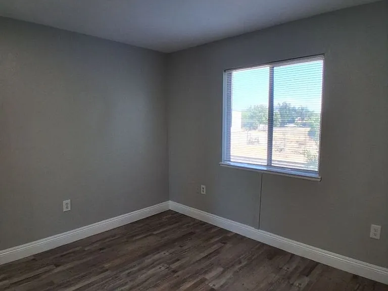 1452 S. College Ave — Photo 22