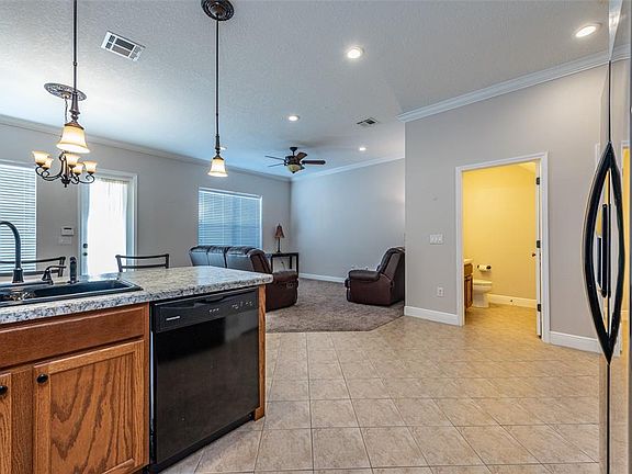 5th image of 6136 Hadley Commons Dr
