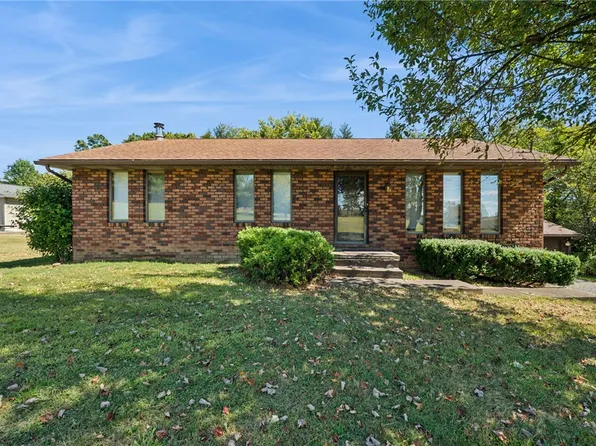 120 Fouse Dr, Leechburg, PA 15656